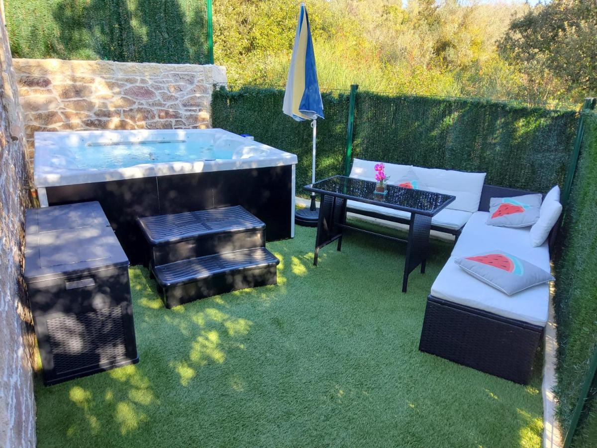 Studio Faillant Lorgues Spa Privatif Avec Superbe Piscine Kültér fotó